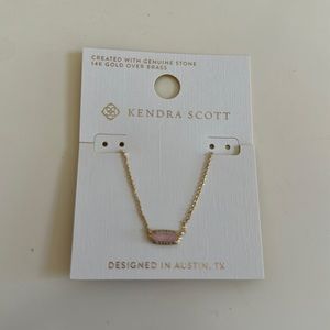 Kendra Scott Short Pendant Necklace